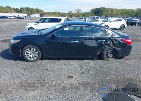 2016 Nissan Altima 2.5/2.5 S/2.5 Sl/2.5 Sr/2.5 Sv из США, поврежденный, VIN 1N4AL3APXGC213903